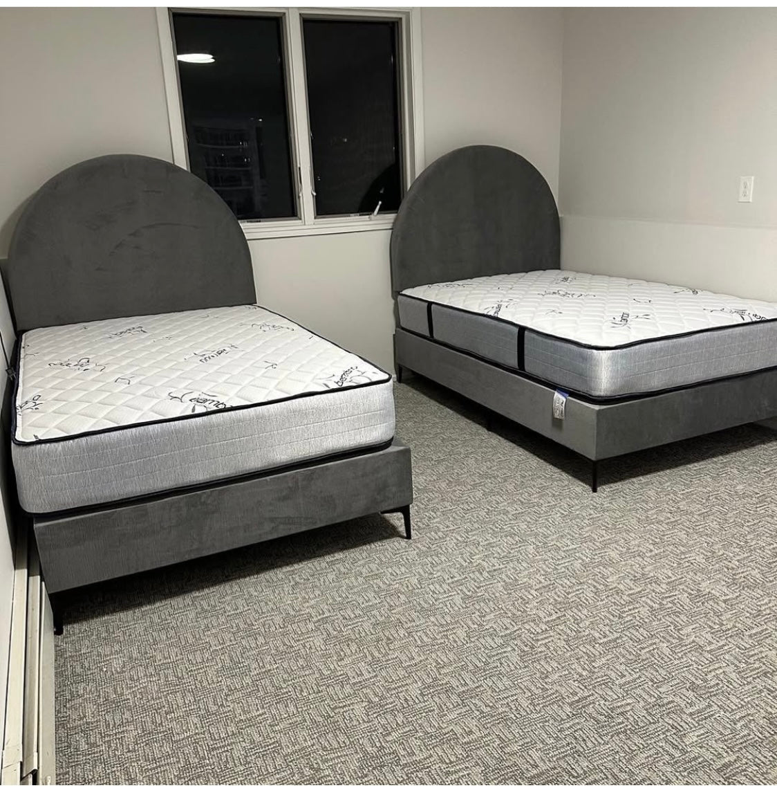 Full size Hotel Empress mattress