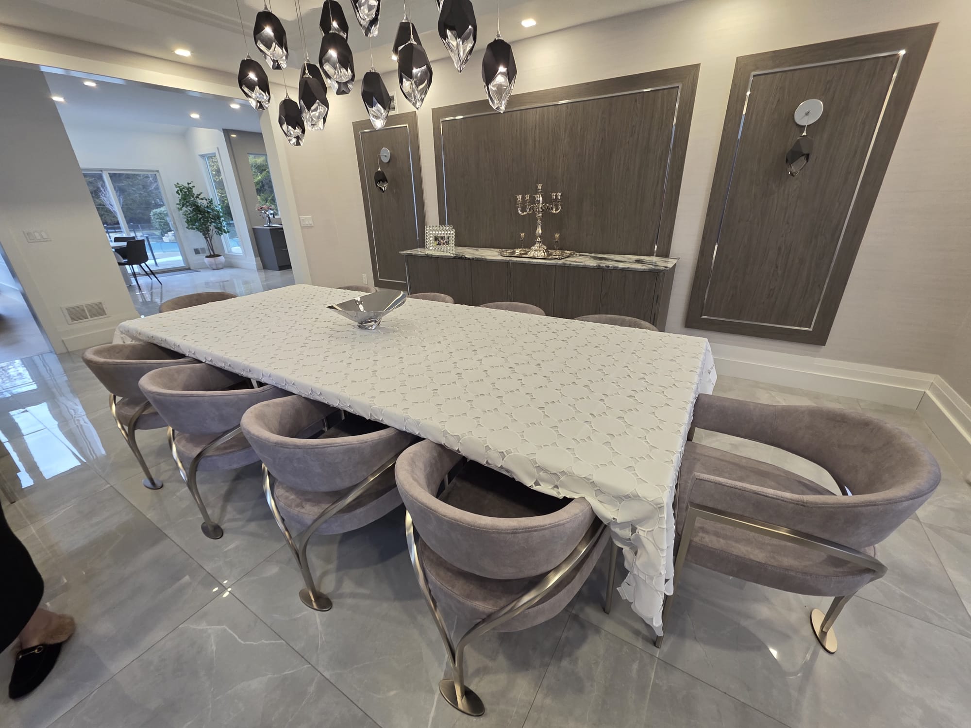 Zahava Curved Velvet Dining Chair